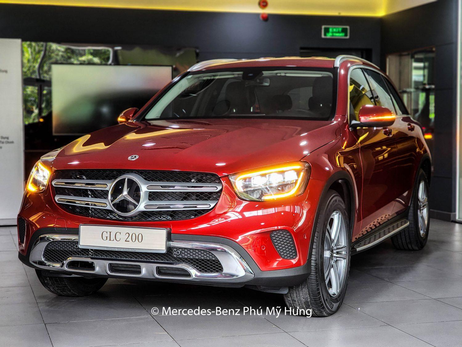 GLC 200 màu đỏ